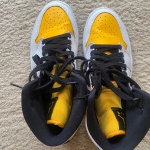 Air Jordan Mid ones size 10